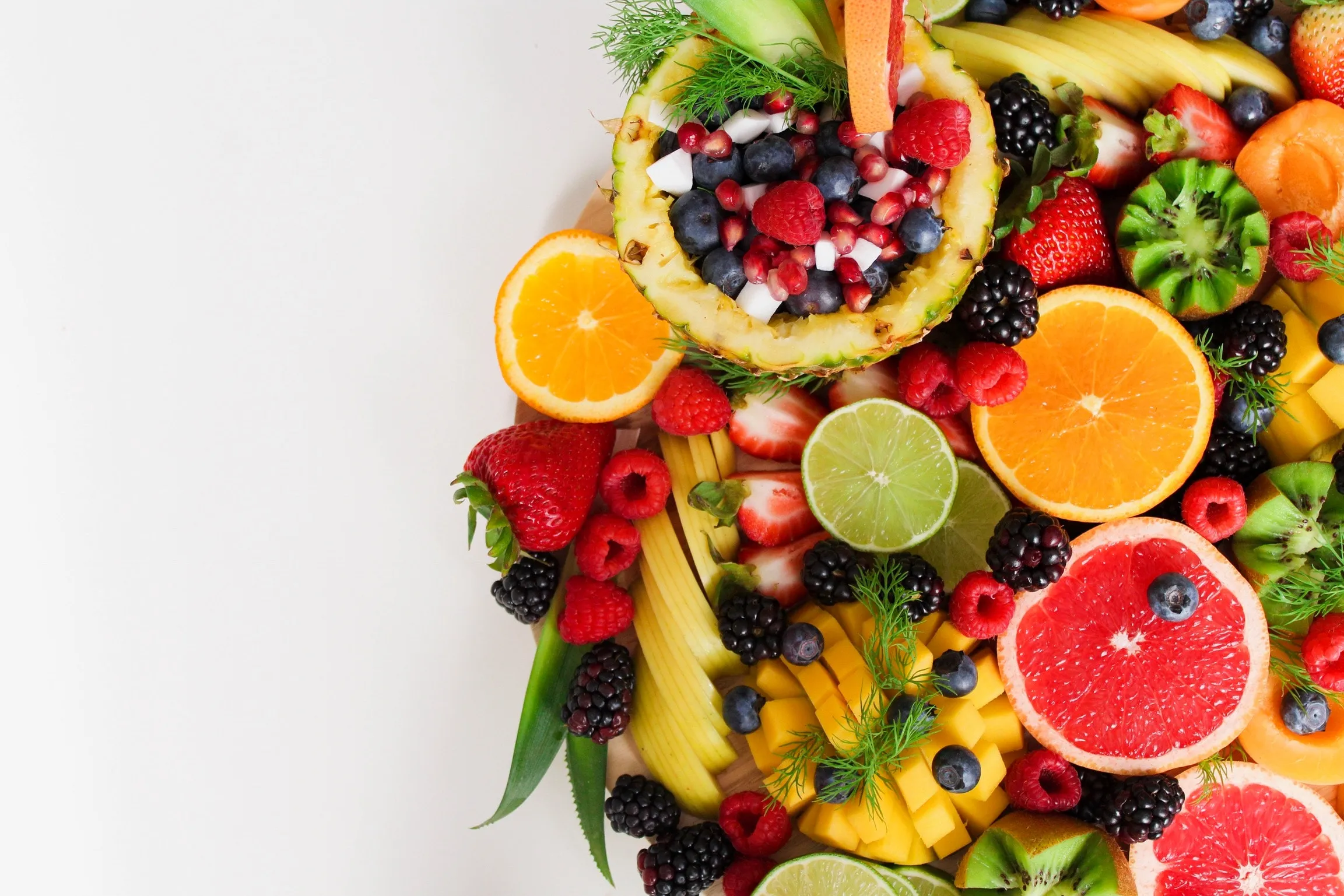 Frutas variadas y frescas